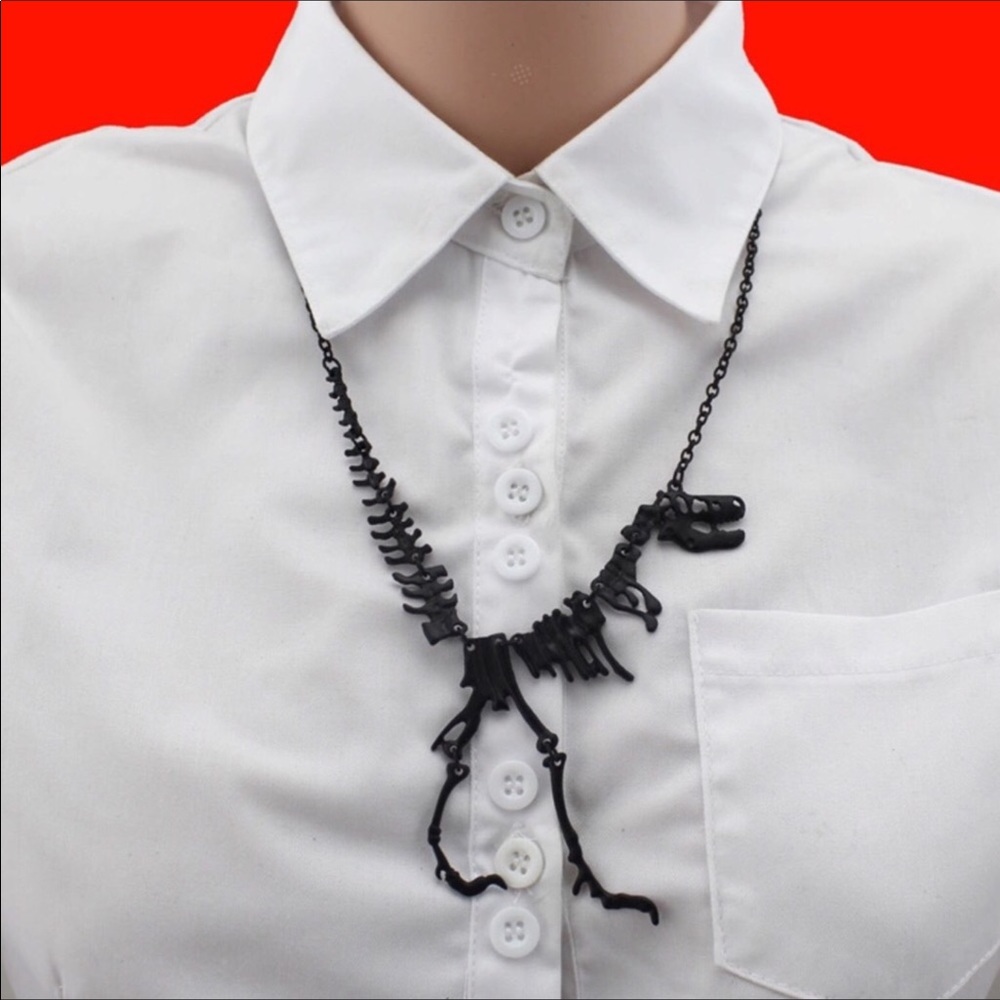 ๐ฅBOGO Free!๐ฅ๐ฆJurassic Class Statement necklaces - Picture 3 of 5